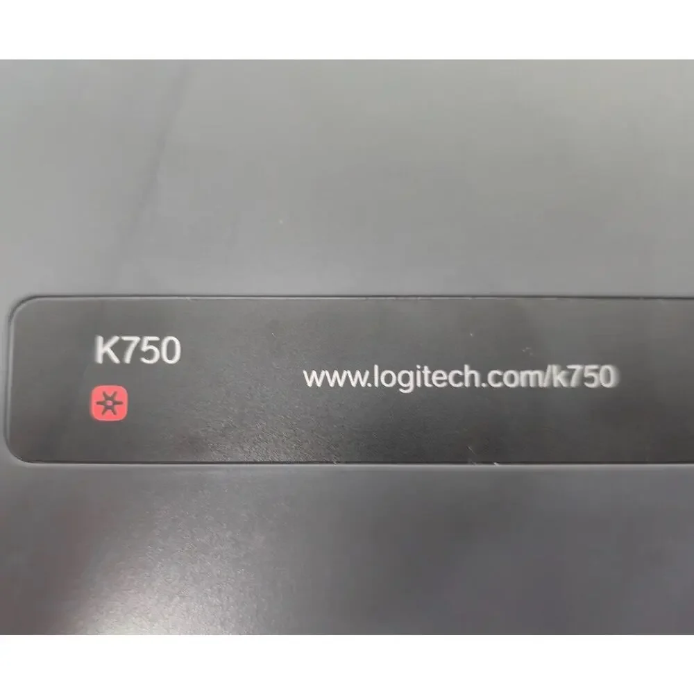 Logitech K750 Wireless Solar Keyboard W/ Dongle + New Battery,‎ Works READ